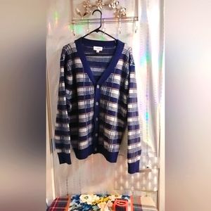 V- neck sweater size Large
